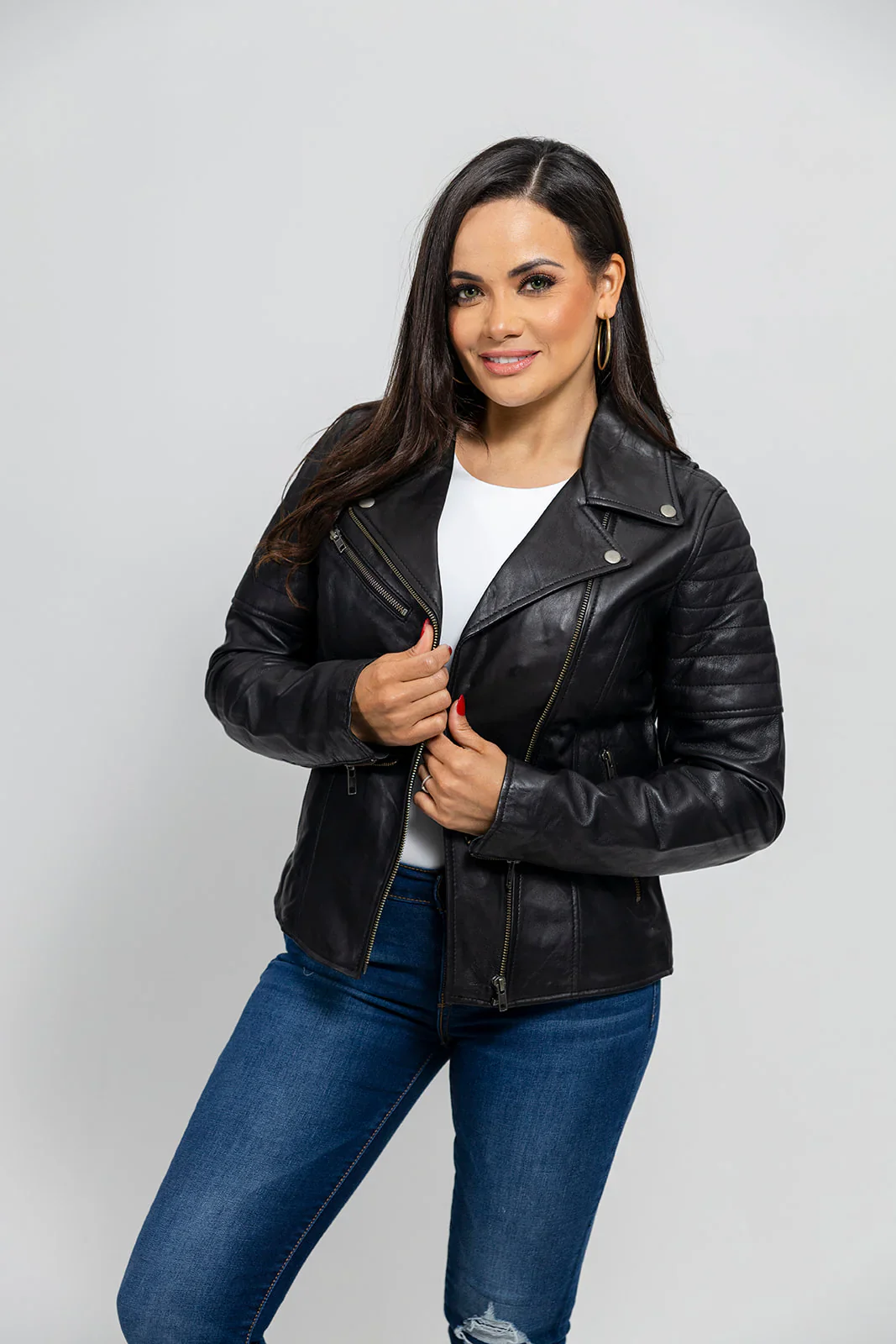princess-fashion-lambskin-leather-jacket-colsed-zip-view