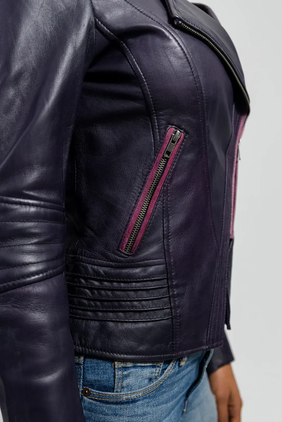 trish-fashion-leather-jacket-stylish-front