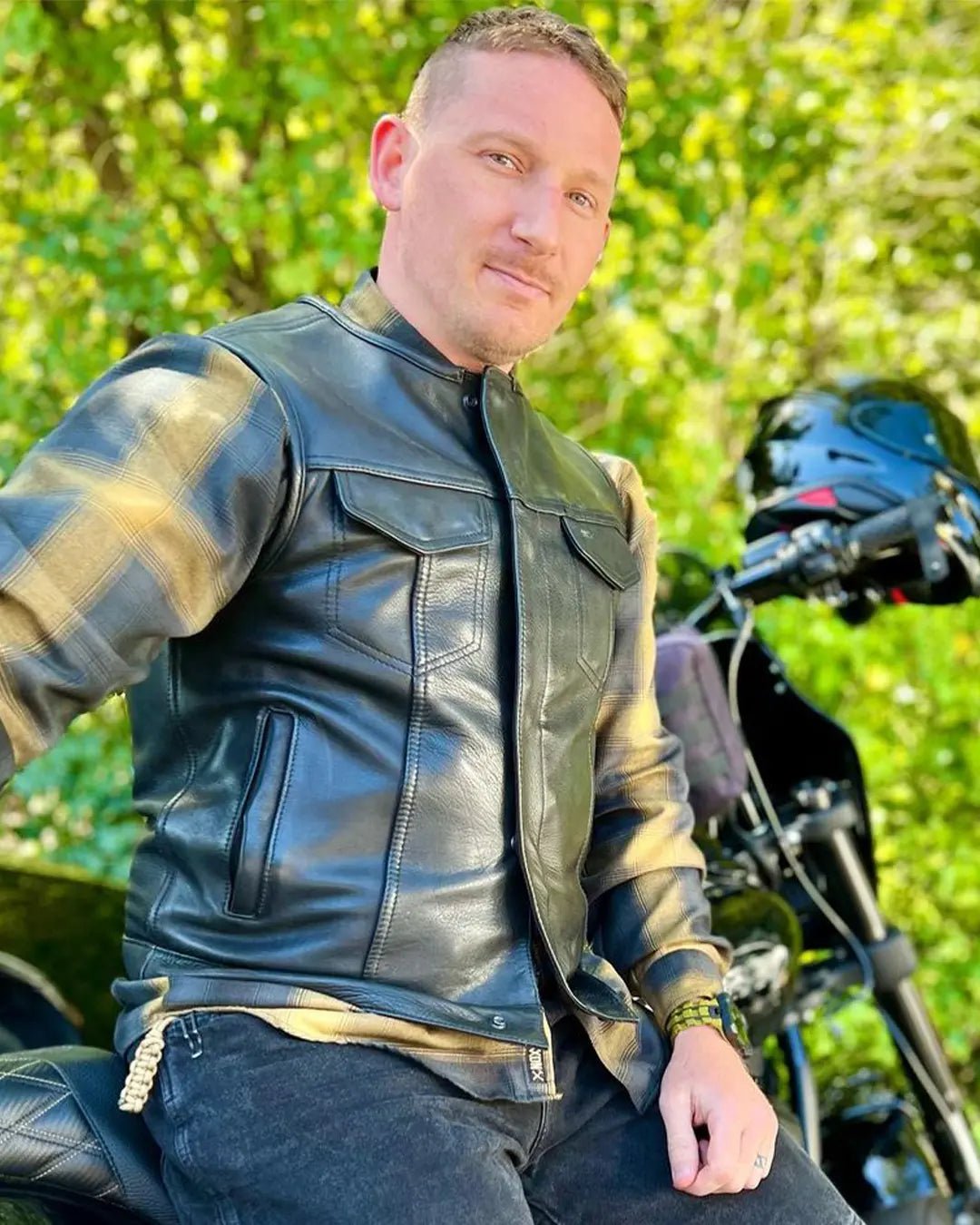 no-rival-mens-motorcycle-leather-vestmens-leather-vestfirst-manufacturing-company-906717-2